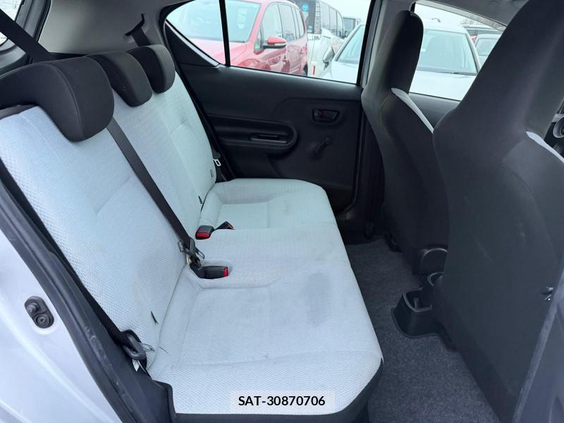 Toyota AQUA 2018-07 1184001-27
