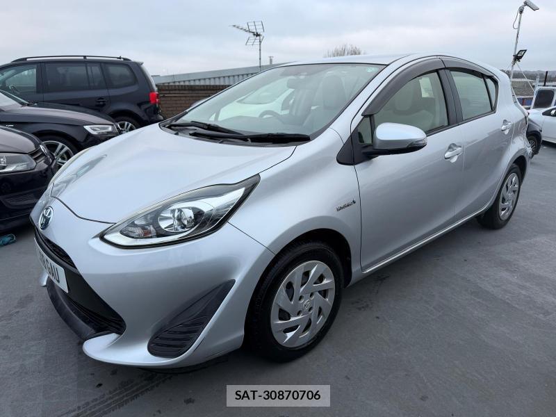 Toyota AQUA 2018-07 1184001-2