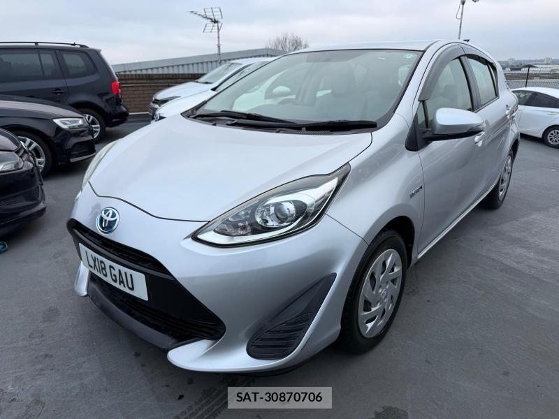 Toyota AQUA 2018-07 1184001-3