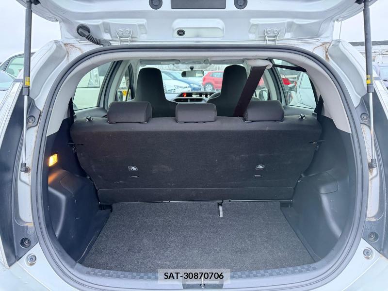 Toyota AQUA 2018-07 1184001-46