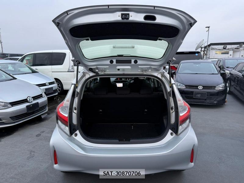 Toyota AQUA 2018-07 1184001-47