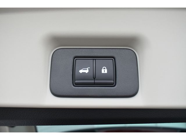 Nissan Ariya 2024-07 469895-10