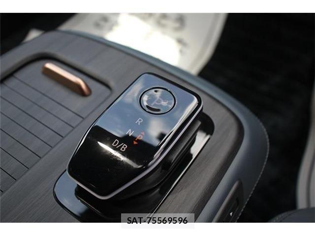 Nissan Ariya 2022-03 871004-16
