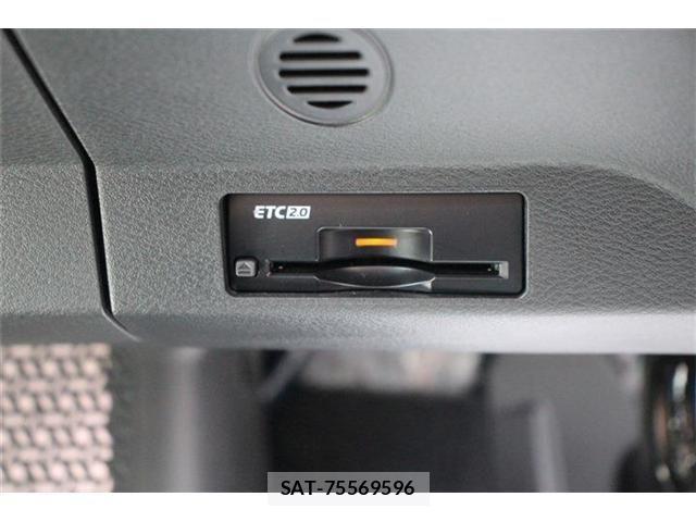 Nissan Ariya 2022-03 871004-3