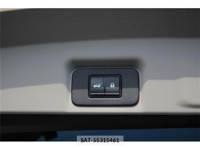 Nissan Ariya 2023-06 3831635-5