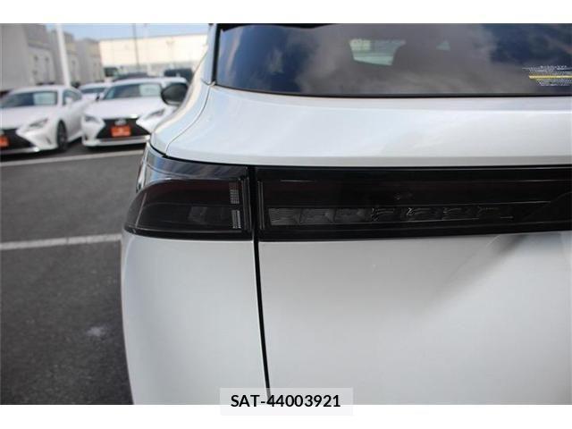 Nissan Ariya 2022-05 3831633-18