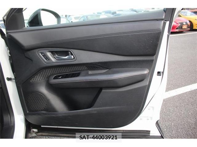 Nissan Ariya 2022-05 3831633-20