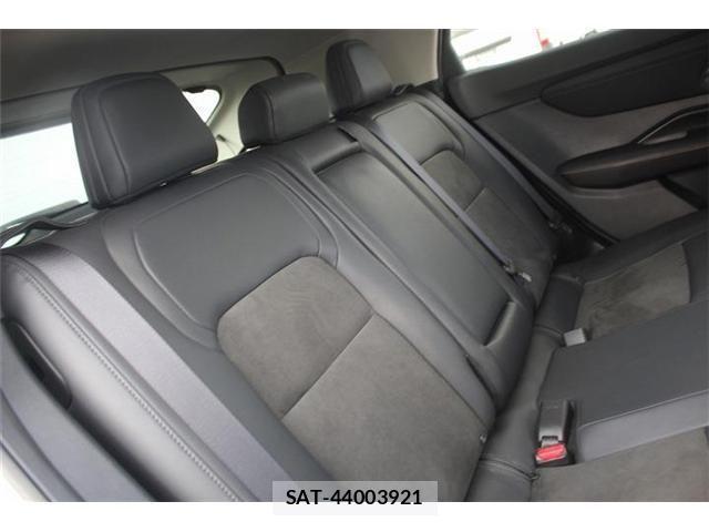Nissan Ariya 2022-05 3831633-25