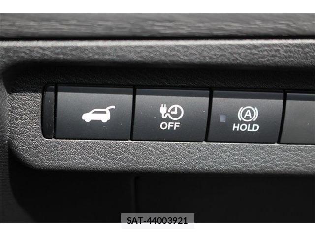 Nissan Ariya 2022-05 3831633-4