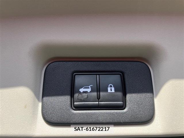 Nissan Ariya 2023-04 4320208-29