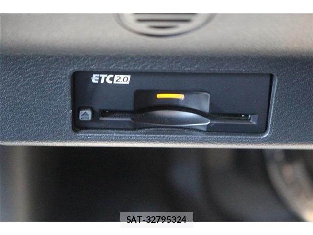 Nissan Ariya 2022-12 4320200-5