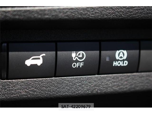 Nissan Ariya 2023-03 4419677-6