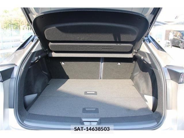 Nissan Ariya 2022-03 5860254-15
