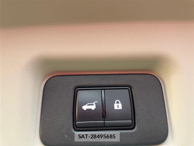 Nissan Ariya 2023-05 6610547-29