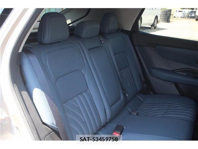 Nissan Ariya 2023-01 6902095-18