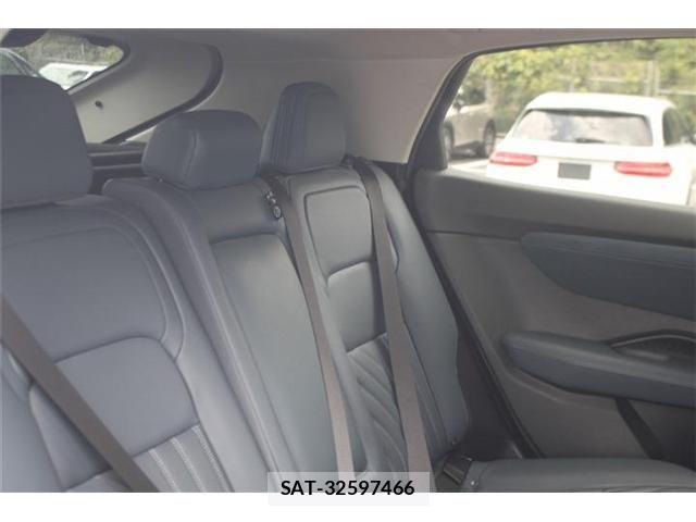 Nissan Ariya 2022-04 7057463-28