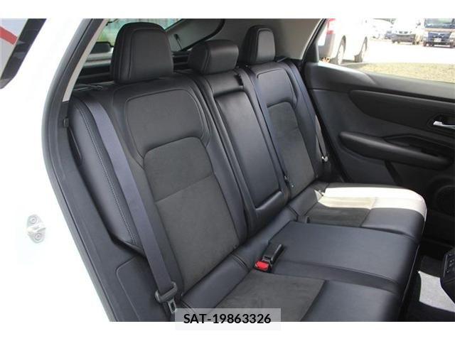 Nissan Ariya 2022-04 7214894-23