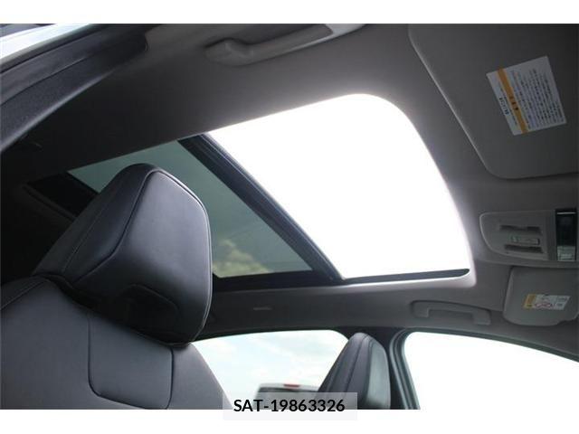 Nissan Ariya 2022-04 7214894-3