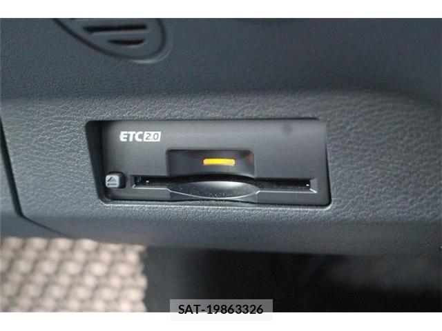 Nissan Ariya 2022-04 7214894-8