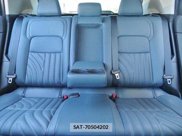 Nissan Ariya 2023-09 7214895-13