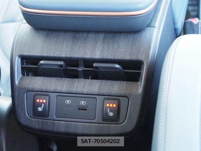 Nissan Ariya 2023-09 7214895-14