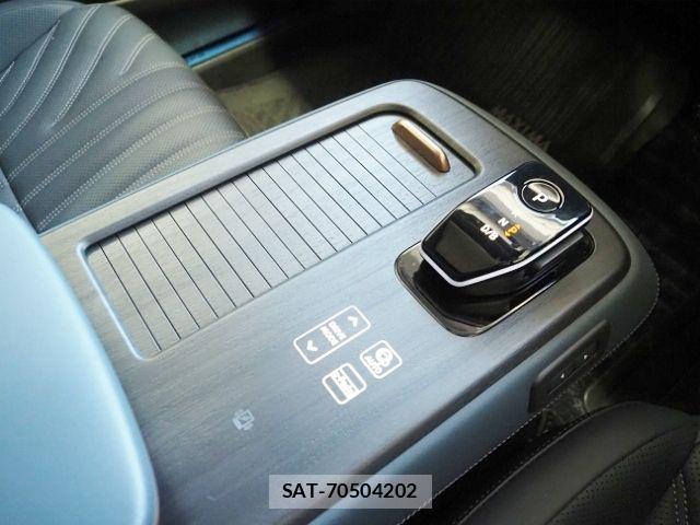 Nissan Ariya 2023-09 7214895-27