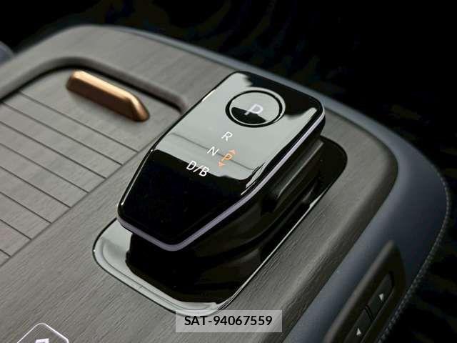 Nissan Ariya 2022-03 7214890-10