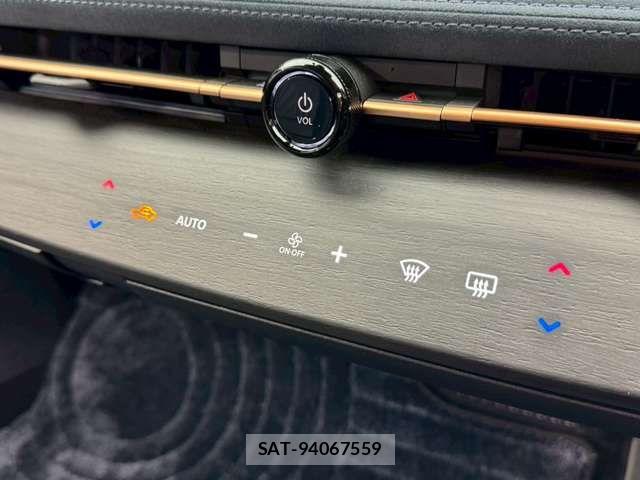 Nissan Ariya 2022-03 7214890-12