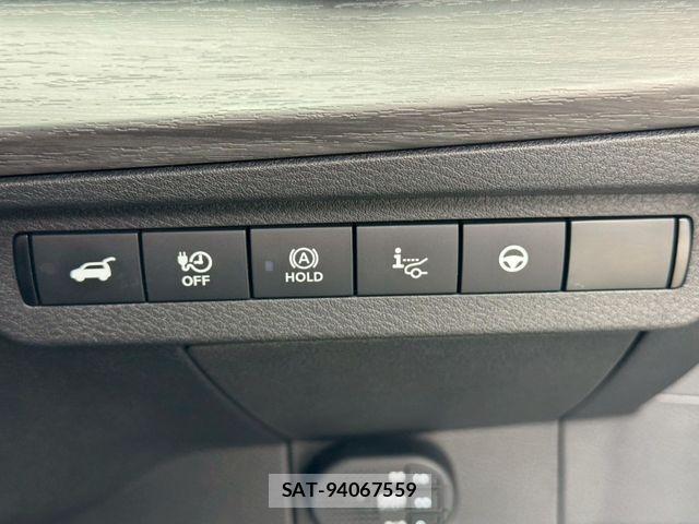 Nissan Ariya 2022-03 7214890-13