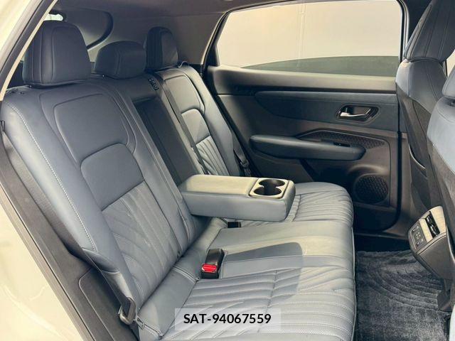 Nissan Ariya 2022-03 7214890-18