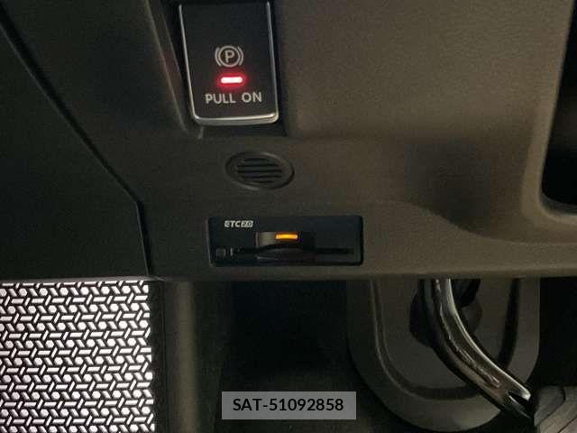Nissan Ariya 2025-03 7325679-16