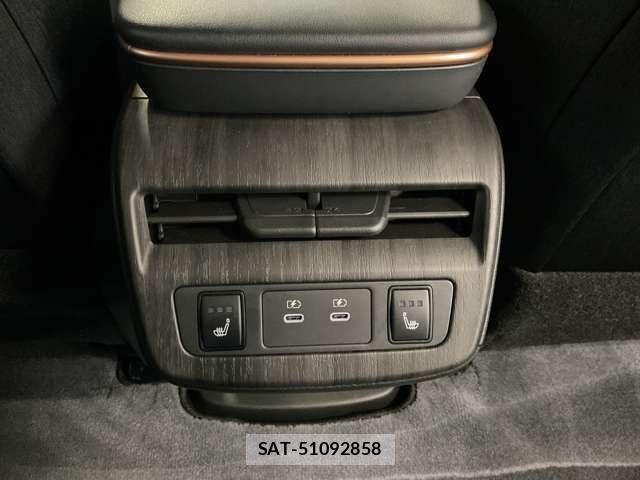Nissan Ariya 2025-03 7325679-27