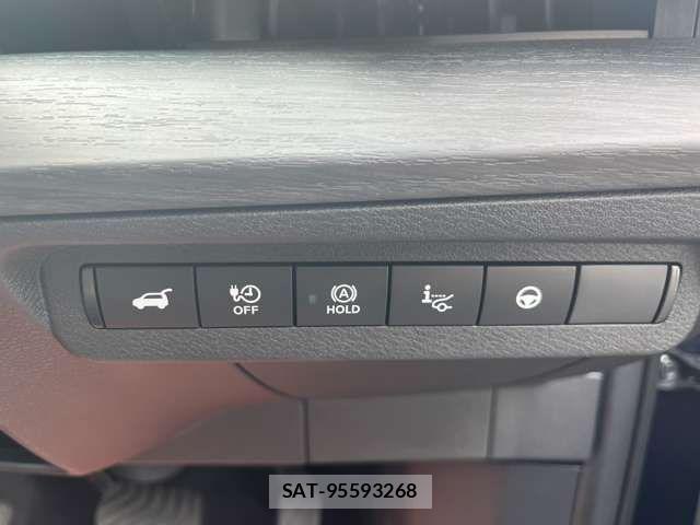 Nissan Ariya 2024-06 7356822-5