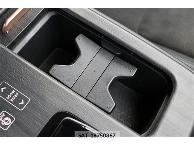Nissan Ariya 2023-04 7508118-17