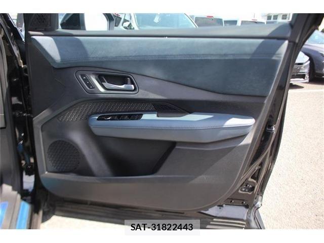 Nissan Ariya 2023-01 7499537-21