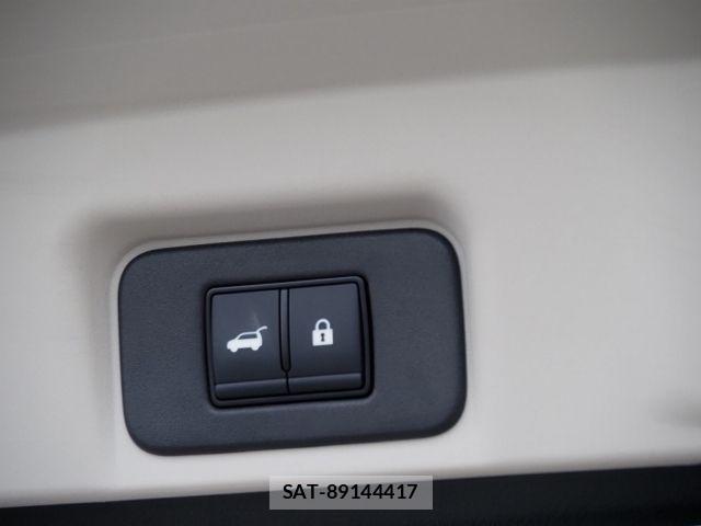 Nissan Ariya 2023-08 7508119-14
