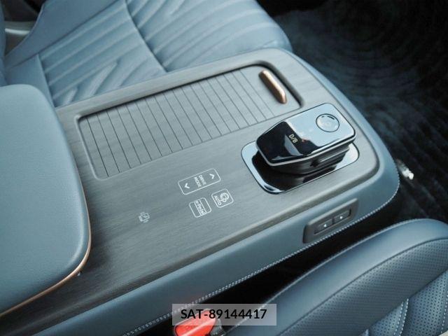 Nissan Ariya 2023-08 7508119-23