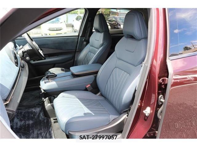 Nissan Ariya 2023-06 7615007-4