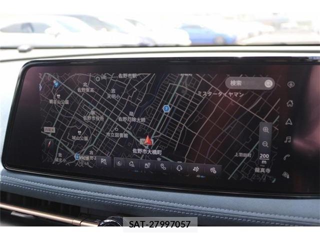 Nissan Ariya 2023-06 7615007-5