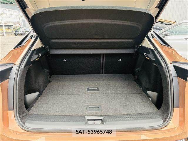 Nissan Ariya 2022-05 7615009-10