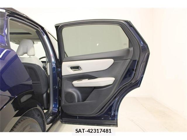 Nissan Ariya 2022-06 7615006-29