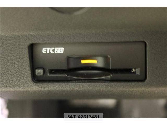 Nissan Ariya 2022-06 7615006-4