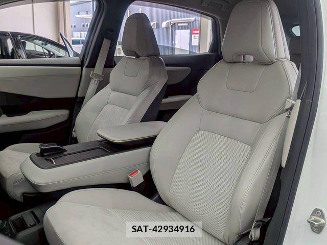 Nissan Ariya 2022-05 7720821-24