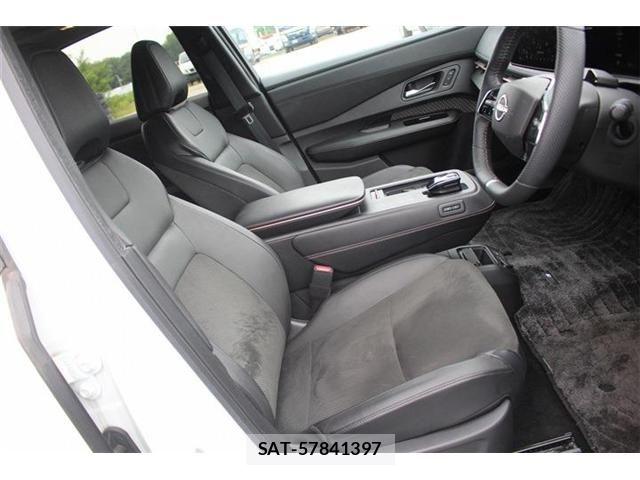 Nissan Ariya 2022-10 7782622-29