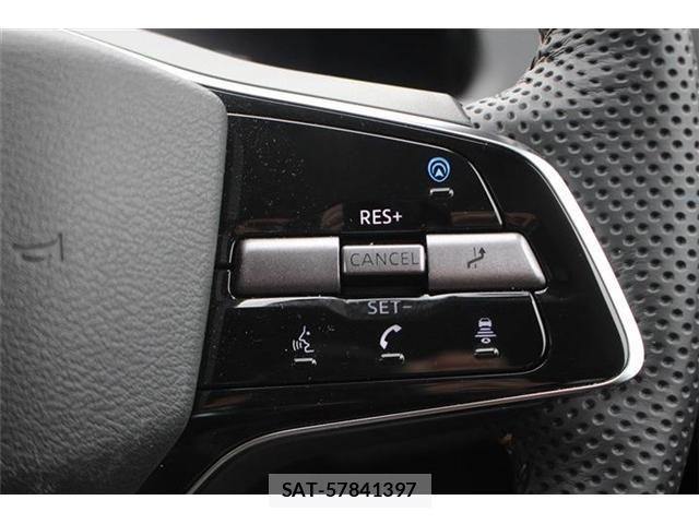 Nissan Ariya 2022-10 7782622-3