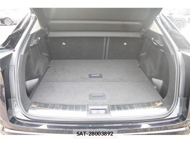 Nissan Ariya 2022-04 7875294-28