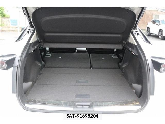 Nissan Ariya 2022-05 7960514-18