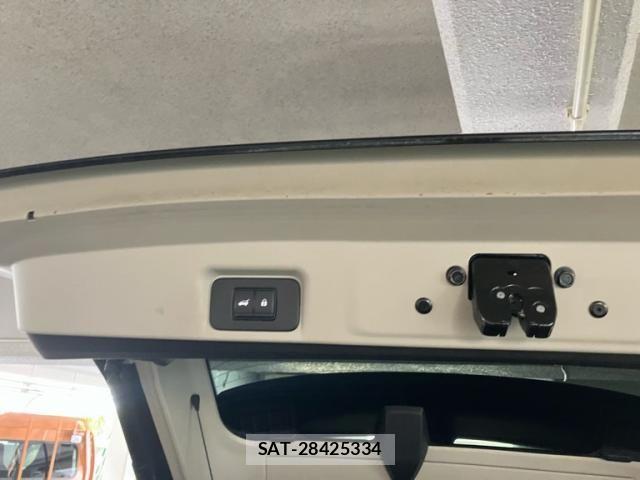 Nissan Ariya 2023-03 7960511-12