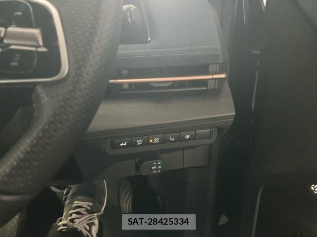 Nissan Ariya 2023-03 7960511-19