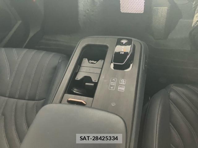 Nissan Ariya 2023-03 7960511-22